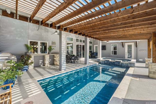 223 Oak Shores, Canyon Lake, TX 78133