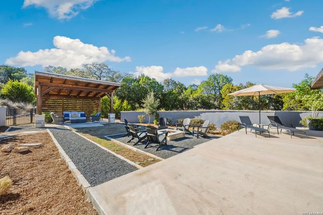 223 Oak Shores, Canyon Lake, TX 78133