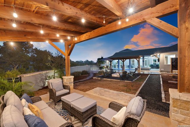 223 Oak Shores, Canyon Lake, TX 78133