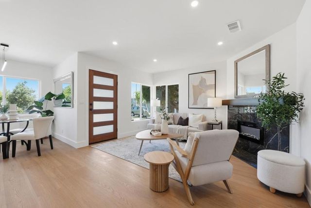 988 Post Street, Alameda, CA 94501