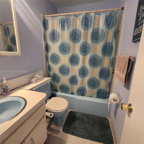2170 NE 51st Court A25, Fort Lauderdale, FL 33308