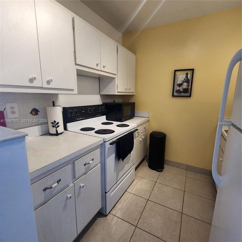 2170 NE 51st Court A25, Fort Lauderdale, FL 33308