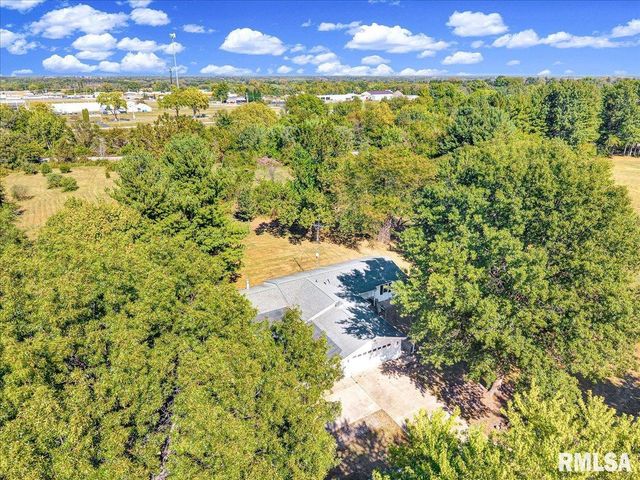 20 VILLA Circle, Knoxville, IL 61448