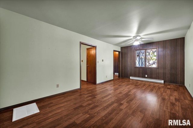 20 VILLA Circle, Knoxville, IL 61448