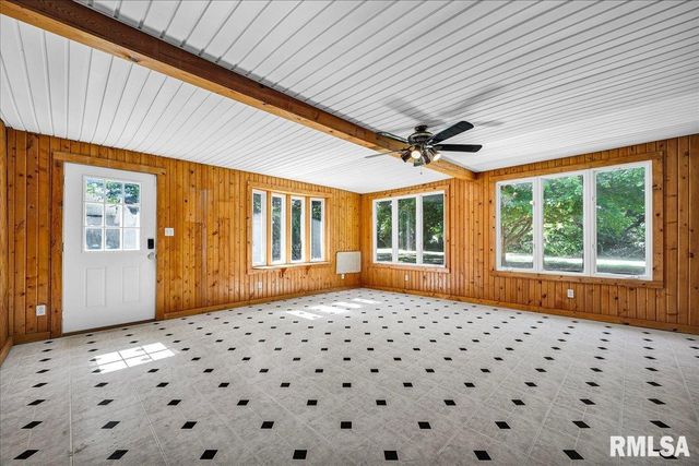 20 VILLA Circle, Knoxville, IL 61448