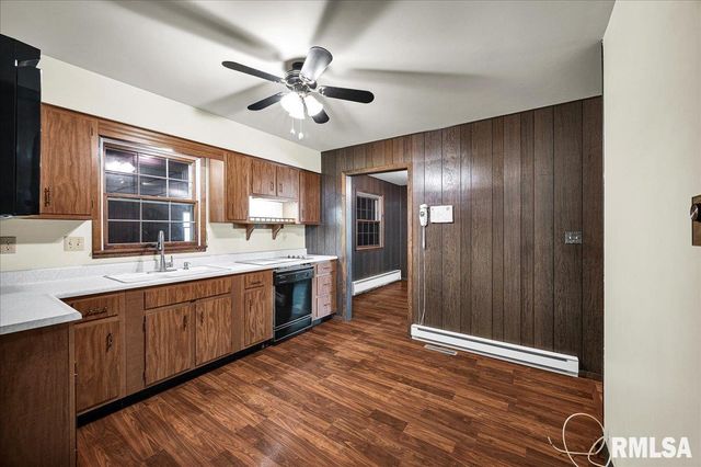 20 VILLA Circle, Knoxville, IL 61448