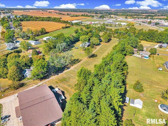 20 VILLA Circle, Knoxville, IL 61448