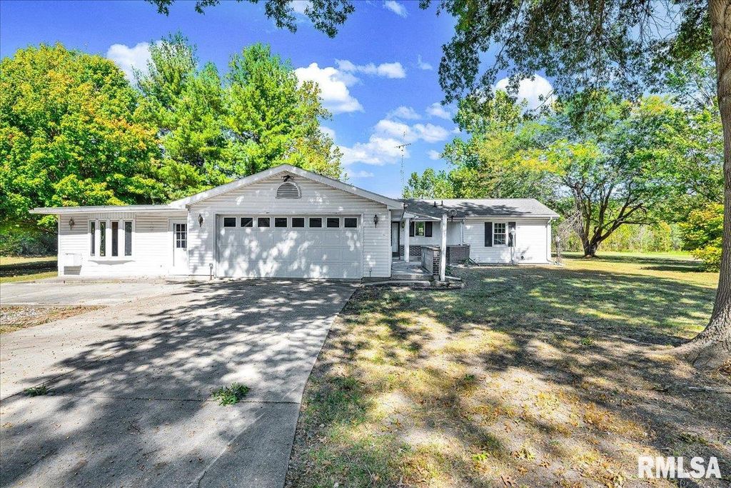 20 VILLA Circle, Knoxville, IL 61448