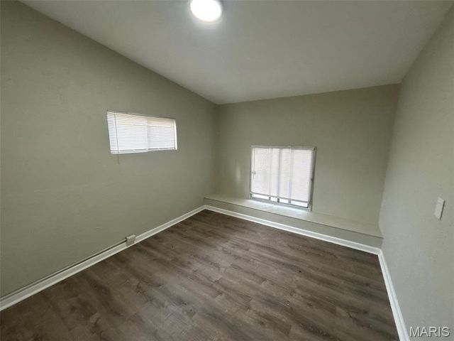 1132 Lakeview Avenue, St Louis, MO 63138