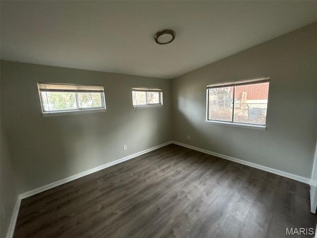 1132 Lakeview Avenue, St Louis, MO 63138