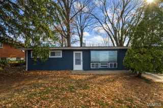 1132 Lakeview Avenue, St Louis, MO 63138