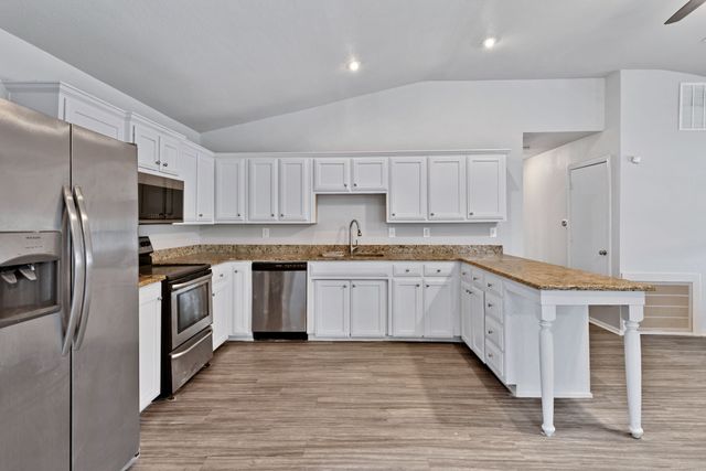 105 Alice Drive, Little Elm, TX 75068