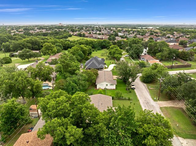105 Alice Drive, Little Elm, TX 75068