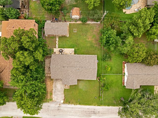 105 Alice Drive, Little Elm, TX 75068