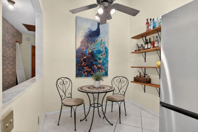1921 Discovery Circle E, Deerfield Beach, FL 33442