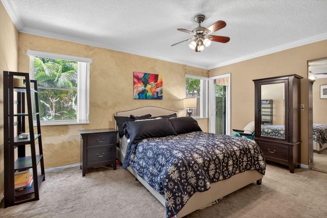 1921 Discovery Circle E, Deerfield Beach, FL 33442