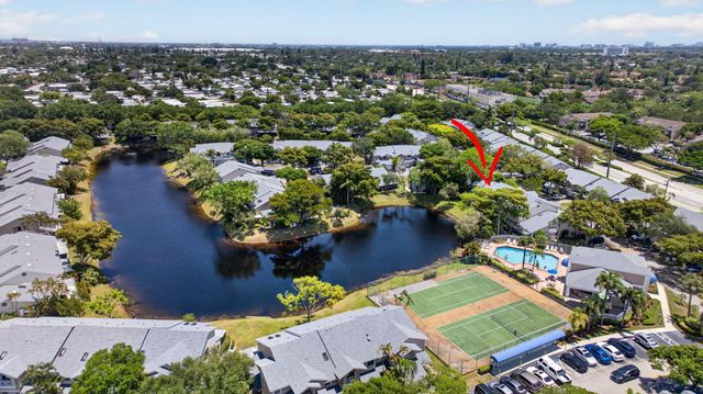 1921 Discovery Circle E, Deerfield Beach, FL 33442