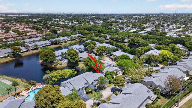 1921 Discovery Circle E, Deerfield Beach, FL 33442