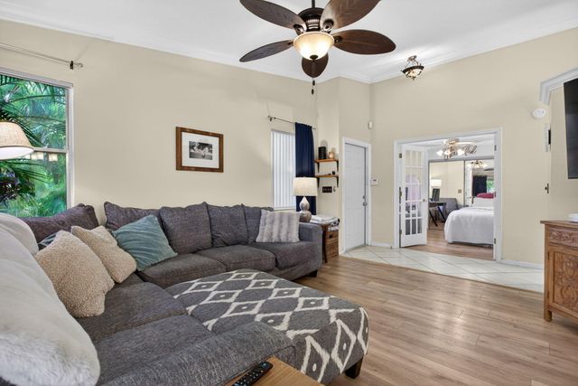 1921 Discovery Circle E, Deerfield Beach, FL 33442