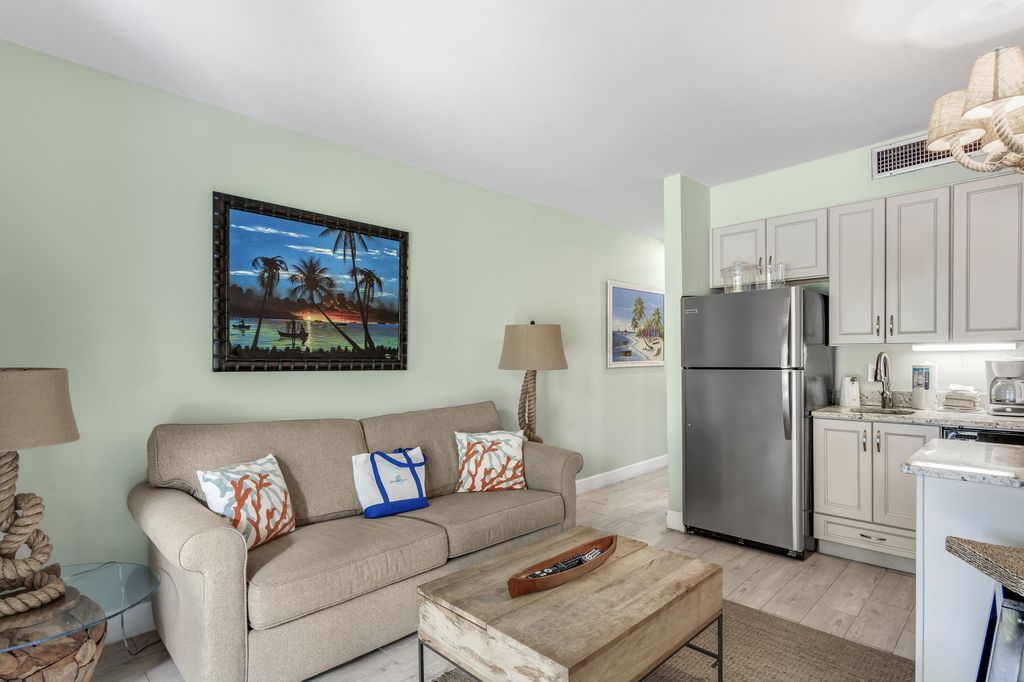 1030 E Highway 98 12, Destin, FL 32541