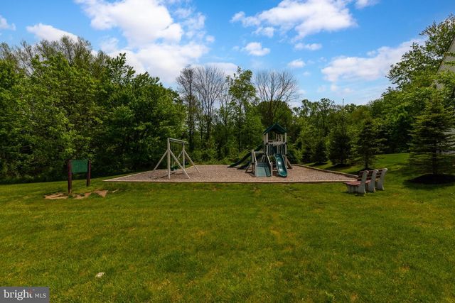 1345 NORTHUMBERLAND RD, Coatesville, PA 19320