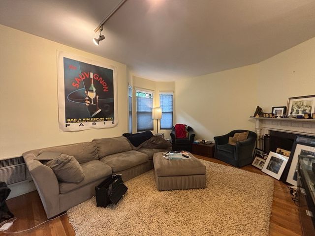 328 Harvard St 1, Cambridge, MA 02139