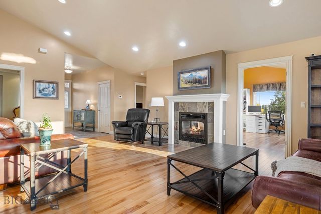 827 Antelope Ridge, Belgrade, MT 59714