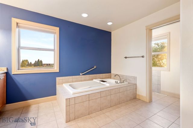 827 Antelope Ridge, Belgrade, MT 59714