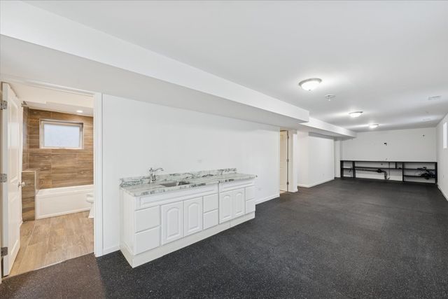 4036 N Parkside Avenue, Chicago, IL 60634