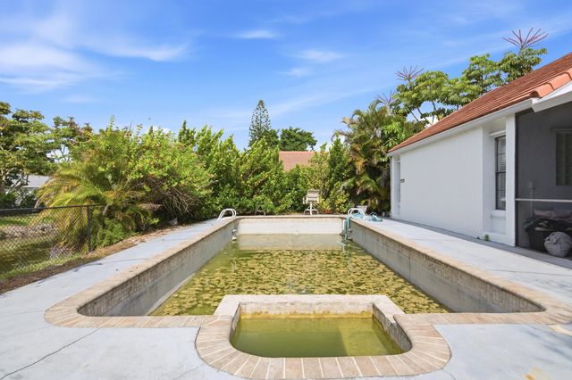 8302 NW 15TH Court, Coral Springs, FL 33071