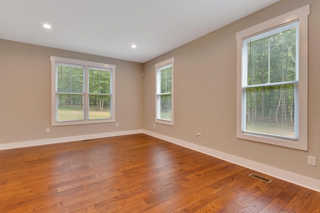 2756 Clear Brooks Drive, Signal Mountain, TN 37377