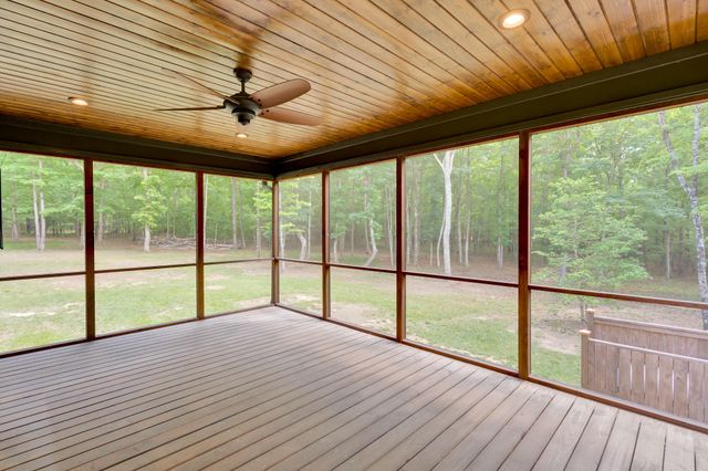 2756 Clear Brooks Drive, Signal Mountain, TN 37377