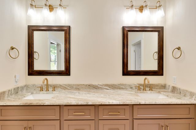 2756 Clear Brooks Drive, Signal Mountain, TN 37377