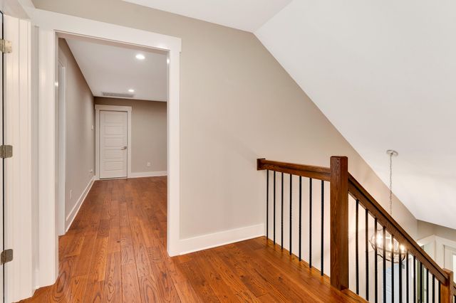 2756 Clear Brooks Drive, Signal Mountain, TN 37377