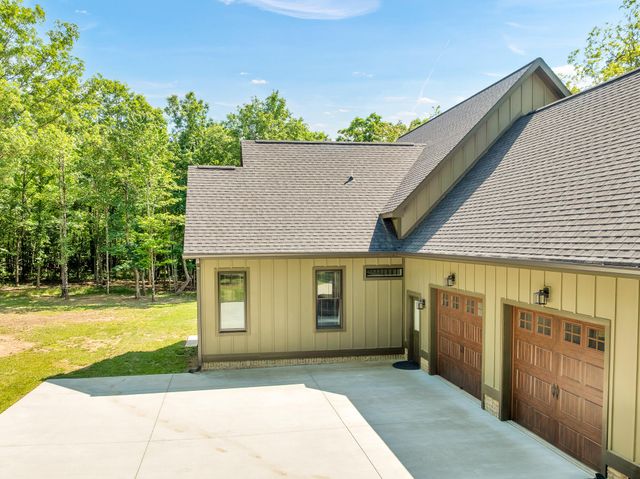 2756 Clear Brooks Drive, Signal Mountain, TN 37377