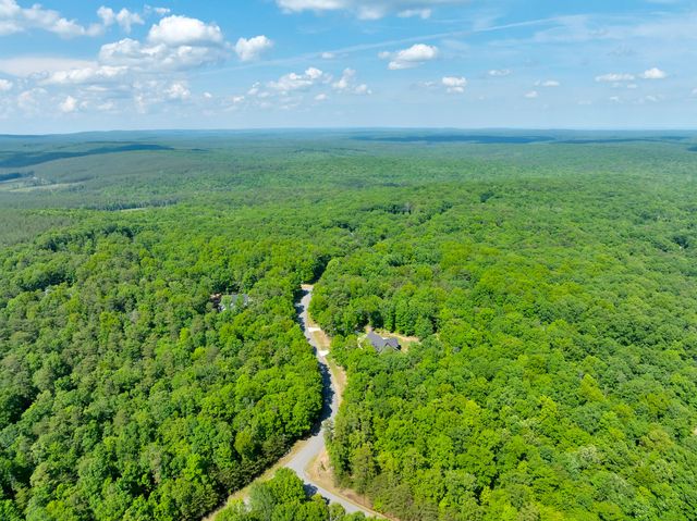 2756 Clear Brooks Drive, Signal Mountain, TN 37377