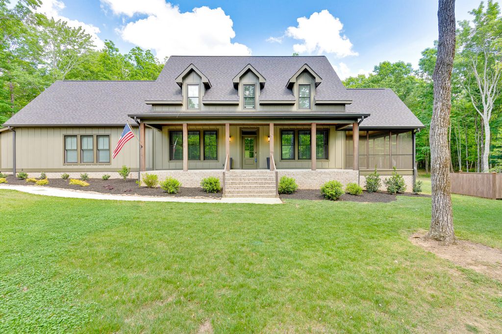 2756 Clear Brooks Drive, Signal Mountain, TN 37377