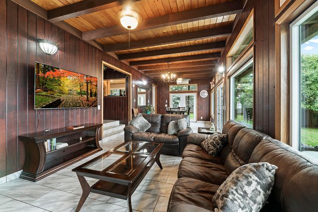 975 NW Starlite Place, Grants Pass, OR 97526