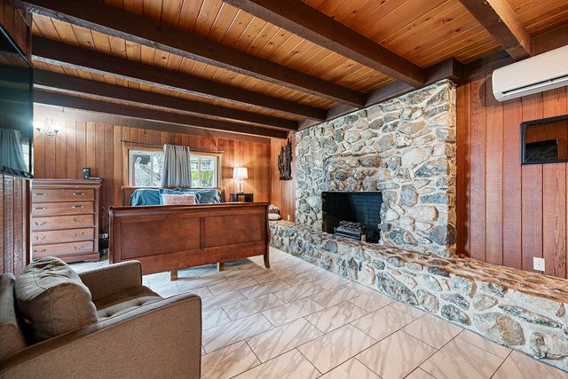 975 NW Starlite Place, Grants Pass, OR 97526