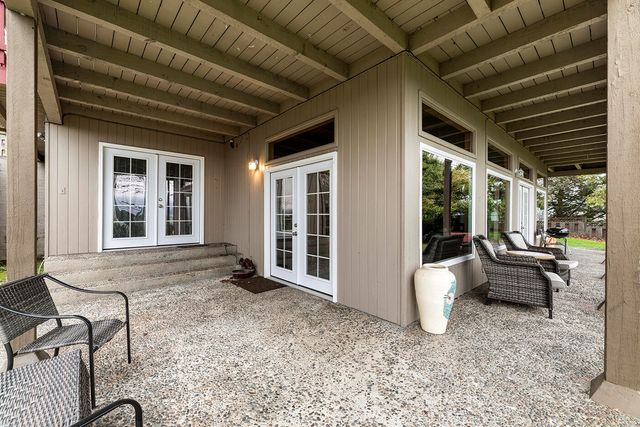 975 NW Starlite Place, Grants Pass, OR 97526