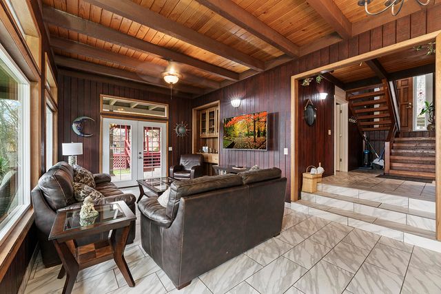 975 NW Starlite Place, Grants Pass, OR 97526