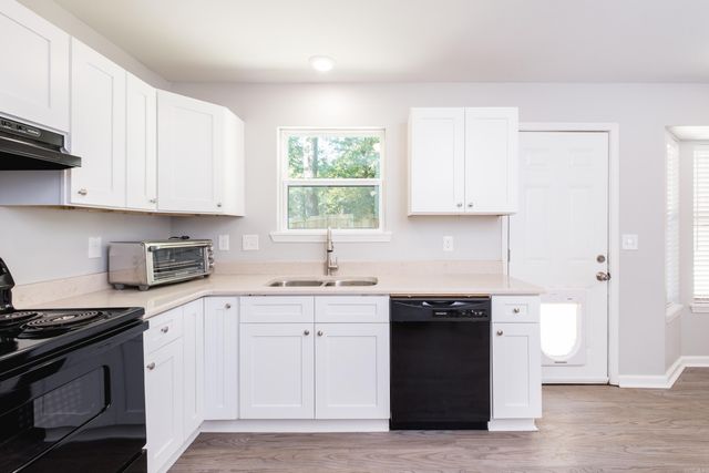 5 Smoking Oaks Drive, Maumelle, AR 72113