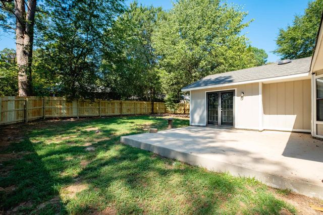 5 Smoking Oaks Drive, Maumelle, AR 72113