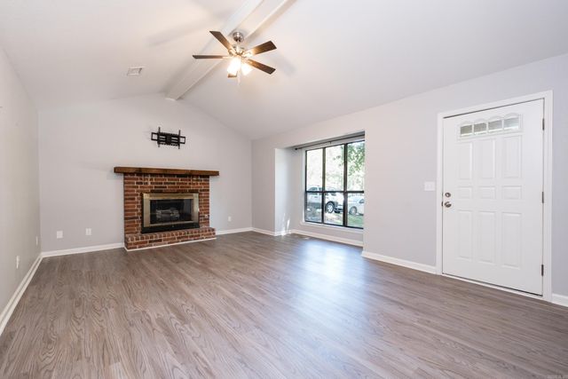 5 Smoking Oaks Drive, Maumelle, AR 72113
