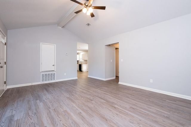 5 Smoking Oaks Drive, Maumelle, AR 72113