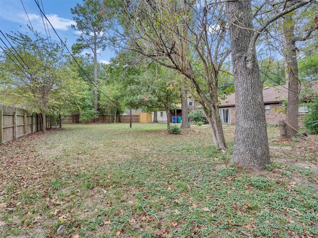 21822 Roseville Drive, Spring, TX 77388