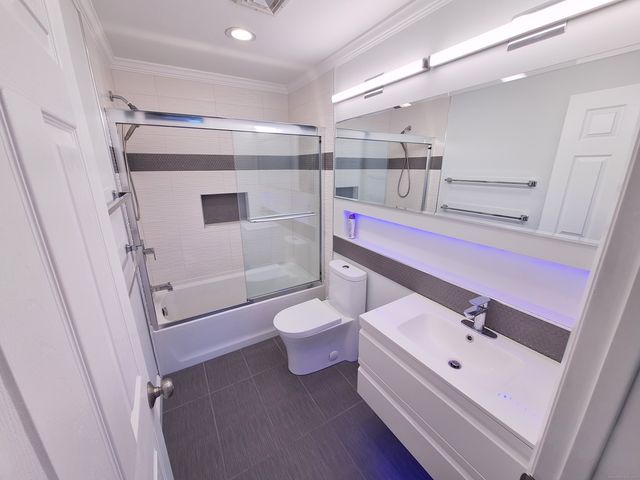 238 Skyview Drive 238, Cromwell, CT 06416