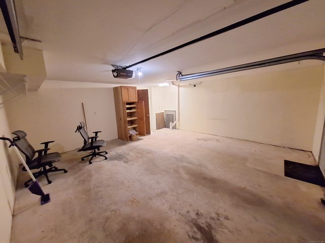 238 Skyview Drive 238, Cromwell, CT 06416