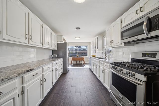 1401 S Woodland Drive, Okmulgee, OK 74447