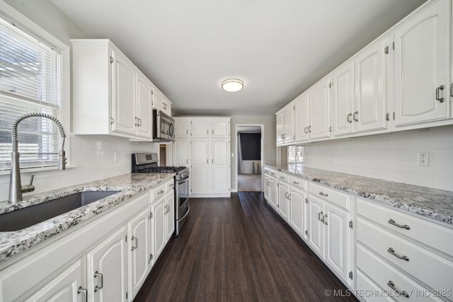 1401 S Woodland Drive, Okmulgee, OK 74447